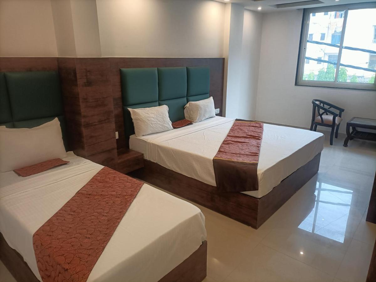 Hotel Tark Inn Near Igi Airport Nueva Delhi Exterior foto