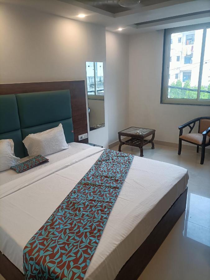 Hotel Tark Inn Near Igi Airport Nueva Delhi Exterior foto